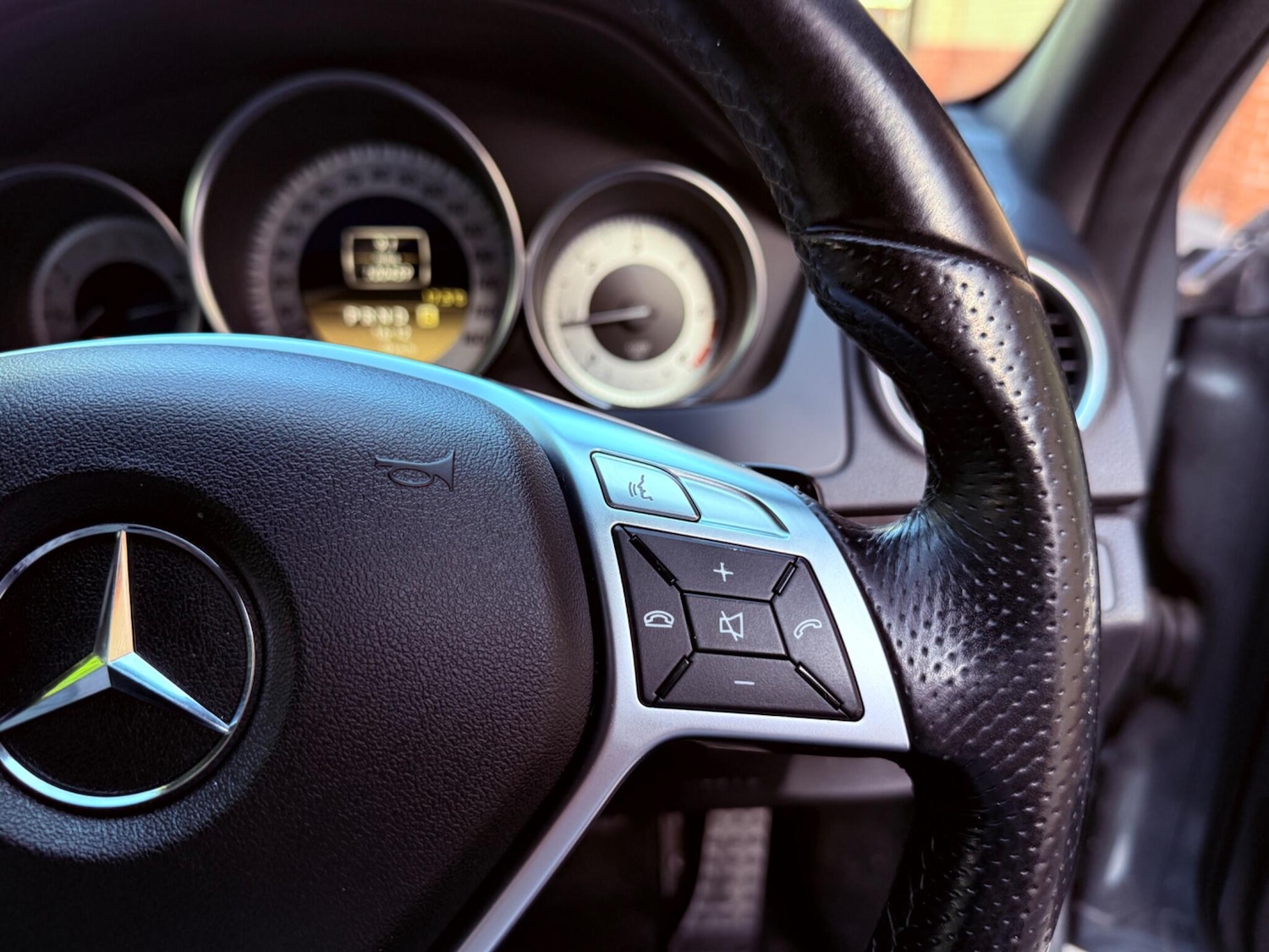 Used Mercedes-Benz C Class 2012 for sale - 76786518: Photo 24