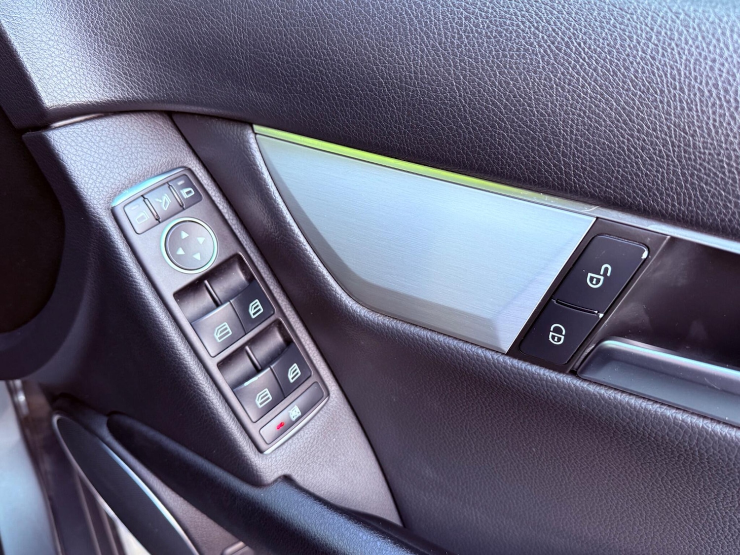 Used Mercedes-Benz C Class 2012 for sale - 76786518: Photo 31