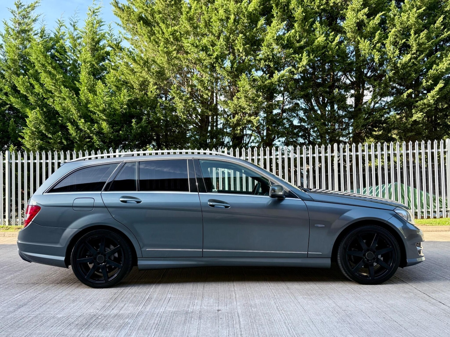 Used Mercedes-Benz C Class 2012 for sale - 76786518: Photo 4