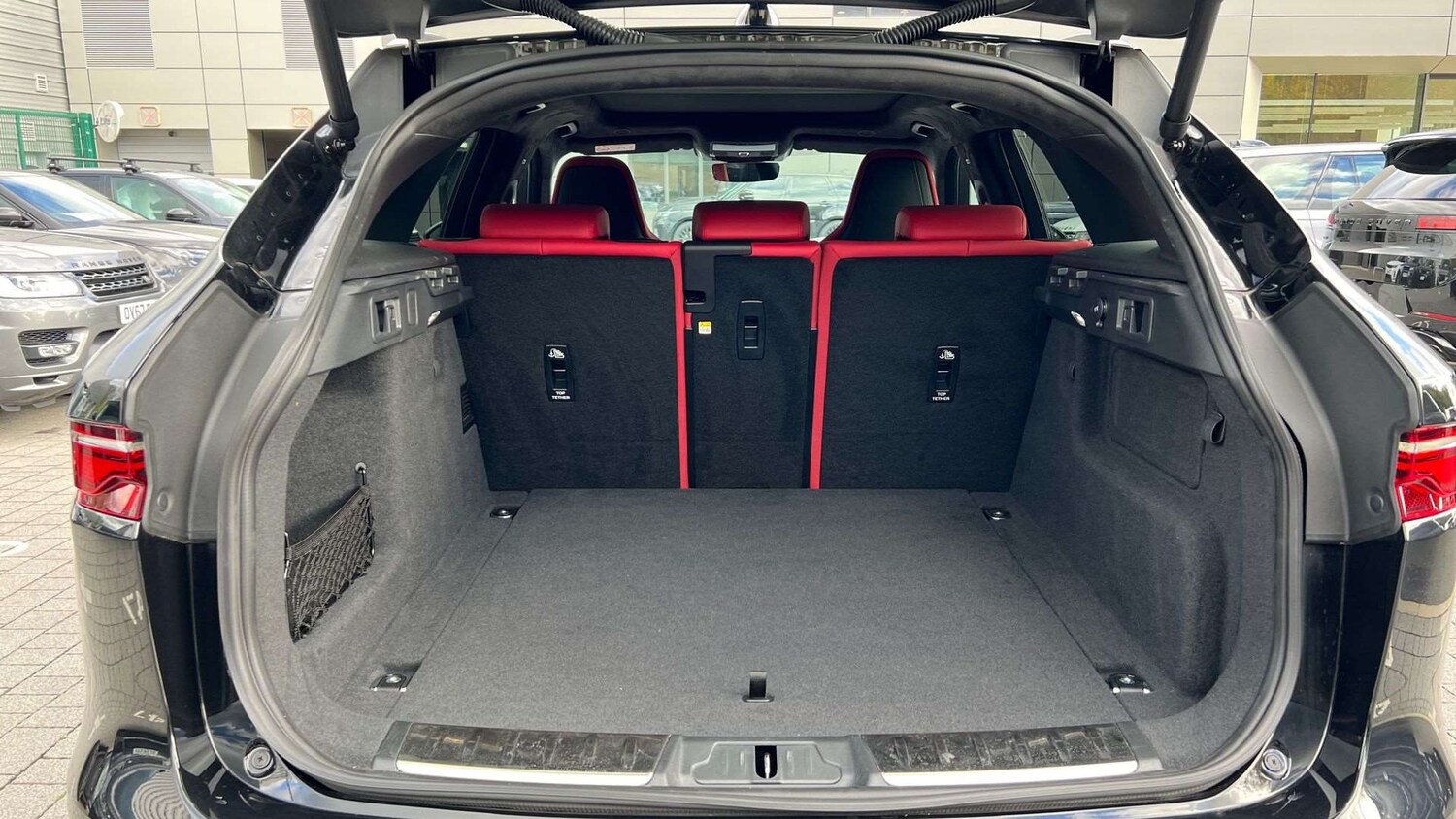 Used Jaguar F-Pace 2024 for sale - 76460363: Photo 10