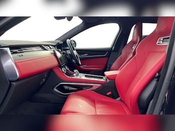 Used Jaguar F-Pace 2024 for sale - 76460363: Photo