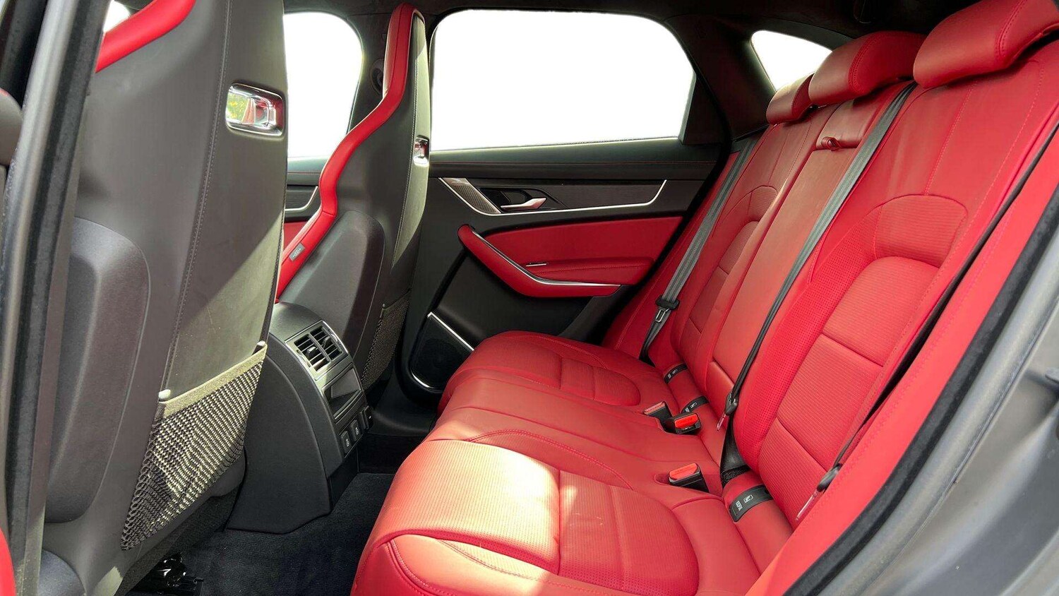 Used Jaguar F-Pace 2024 for sale - 76460363: Photo 4