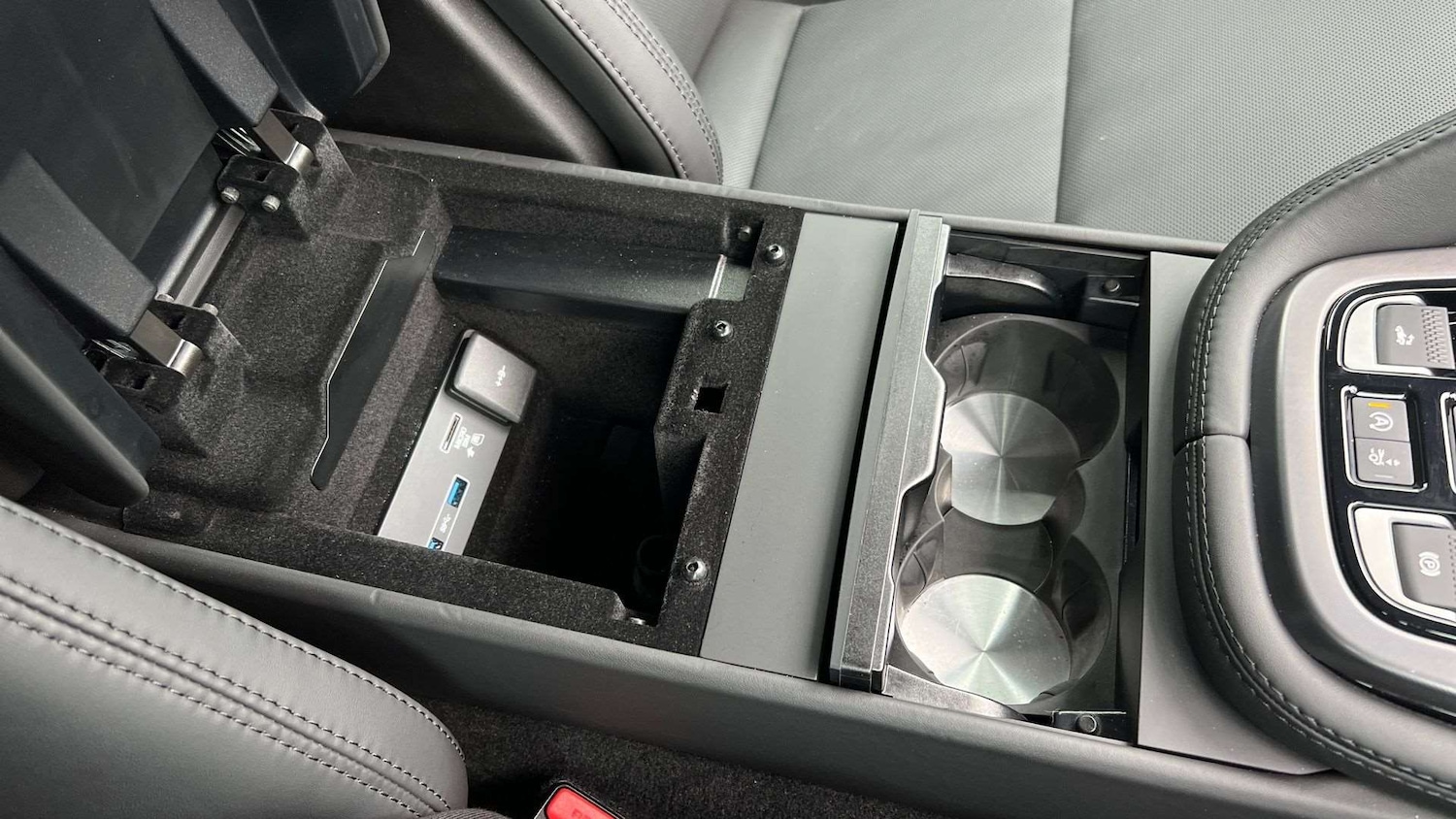 Used Jaguar F-Type 2023 for sale - 77787154: Photo 35