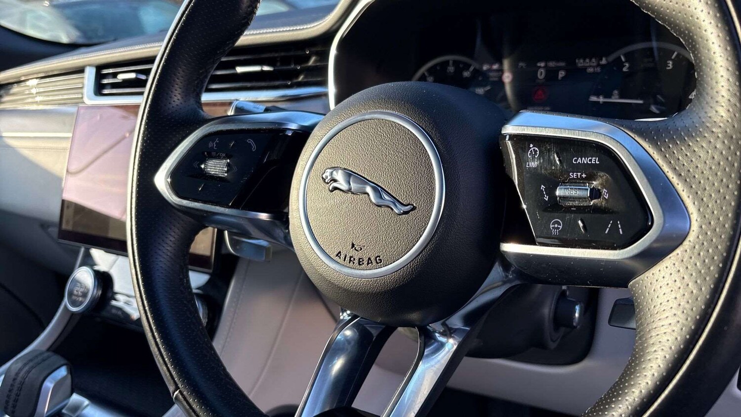 Used Jaguar F-Pace 2022 for sale - 77500288: Photo 27