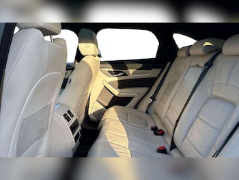 Used Jaguar F-Pace 2022 for sale - 77500288: Photo