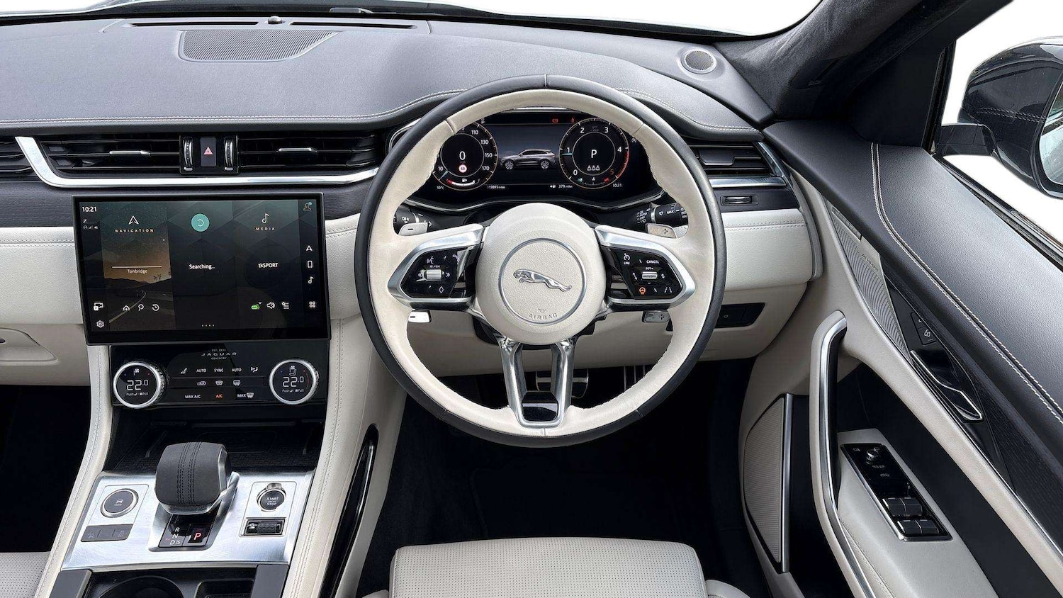 Used Jaguar F-Pace 2023 for sale - 77635053: Photo 15