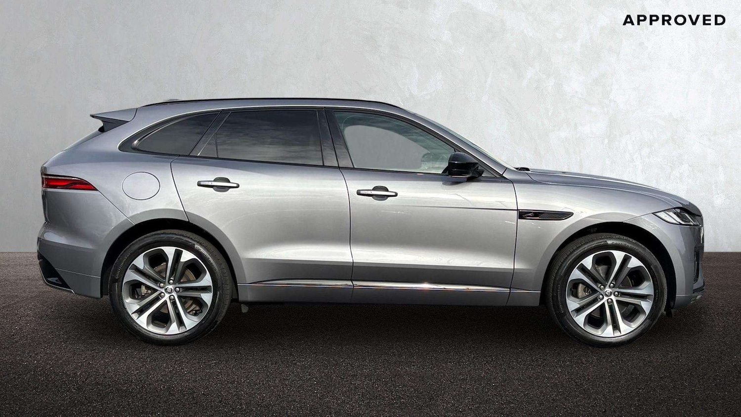 Used Jaguar F-Pace 2023 for sale - 77635053: Photo 5