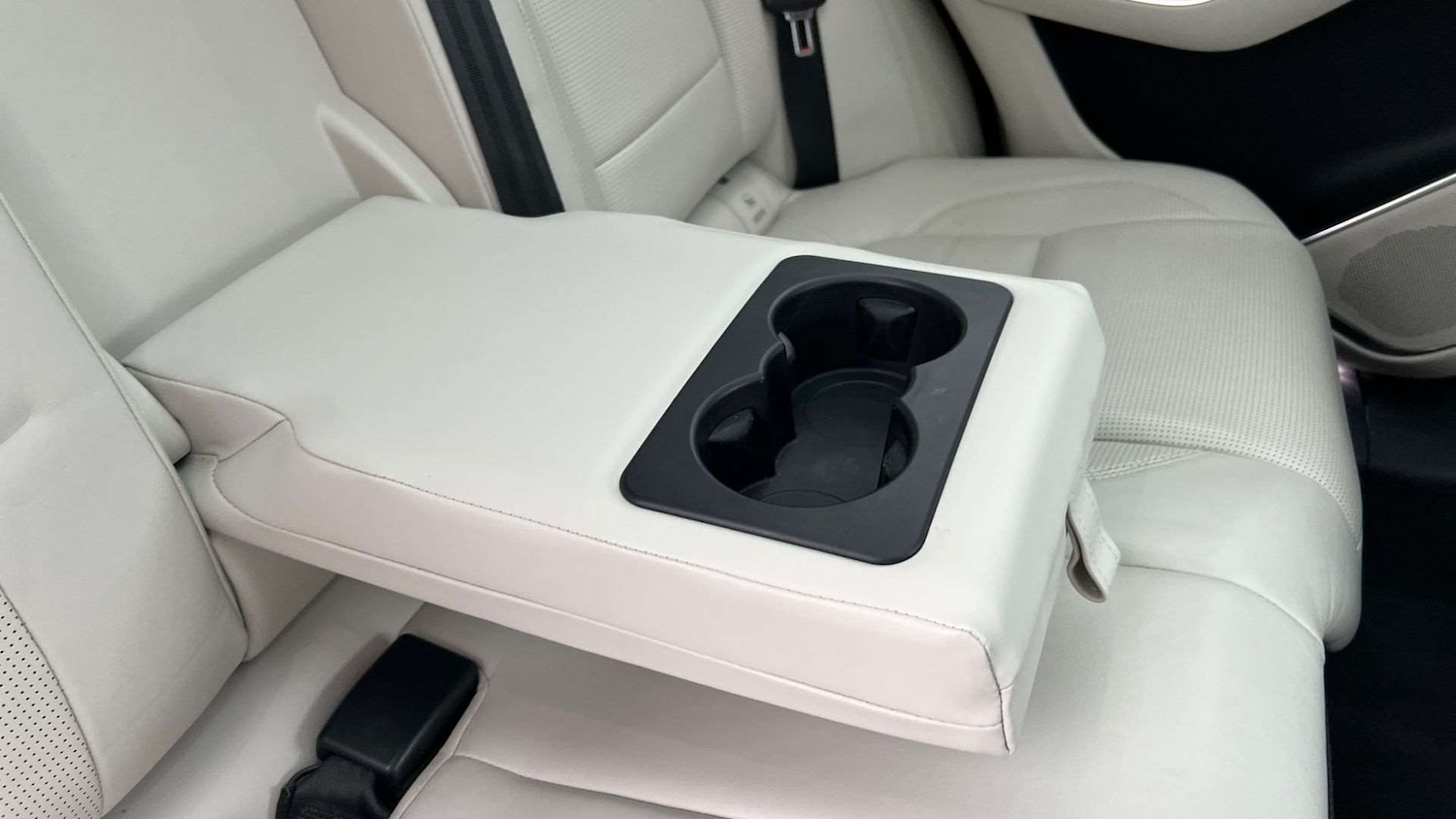 Used Jaguar F-Pace 2023 for sale - 76460284: Photo 26