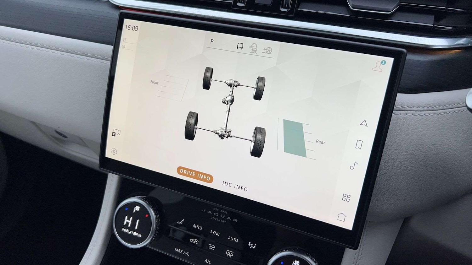 Used Jaguar F-Pace 2023 for sale - 76460284: Photo 35