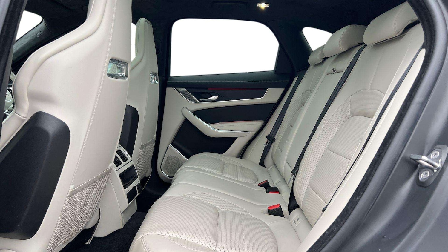 Used Jaguar F-Pace 2023 for sale - 76460284: Photo 4