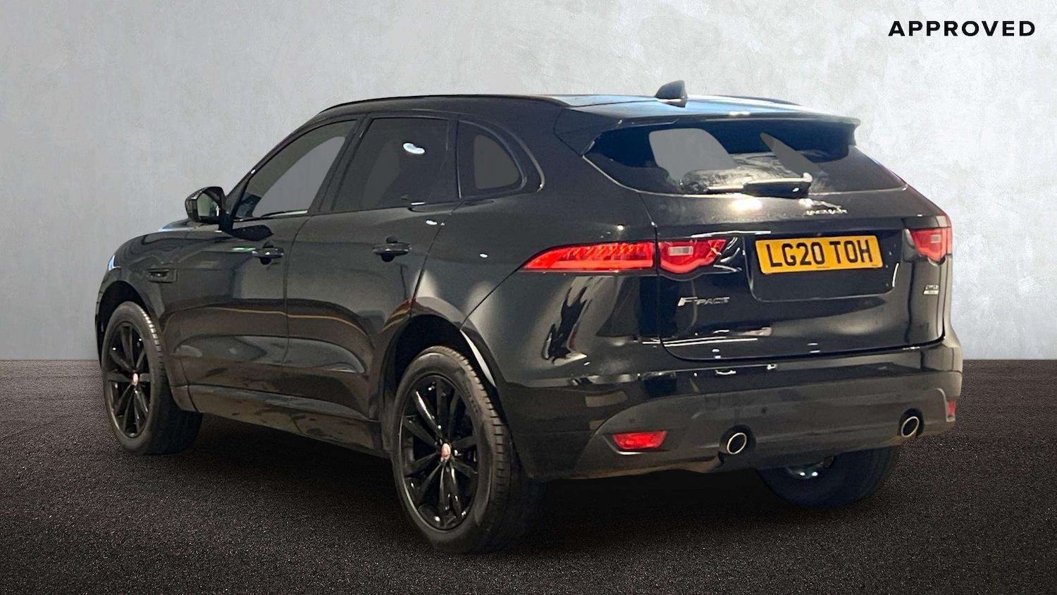 Used Jaguar F-Pace 2020 for sale - 76774283: Photo 2