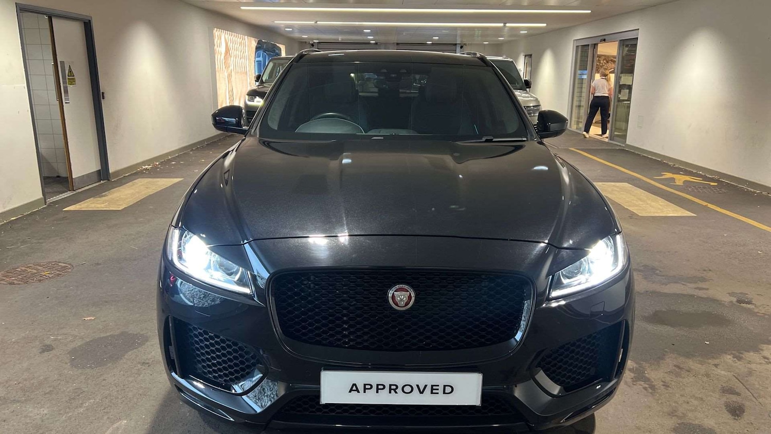 Used Jaguar F-Pace 2020 for sale - 76774283: Photo 33