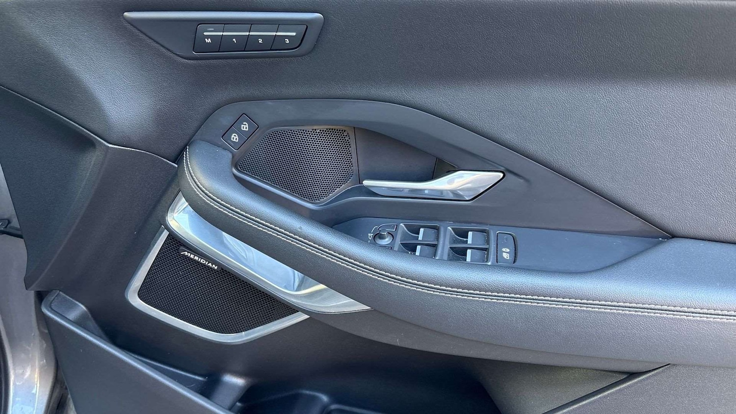 Used Jaguar E-Pace 2024 for sale - 77443617: Photo 33