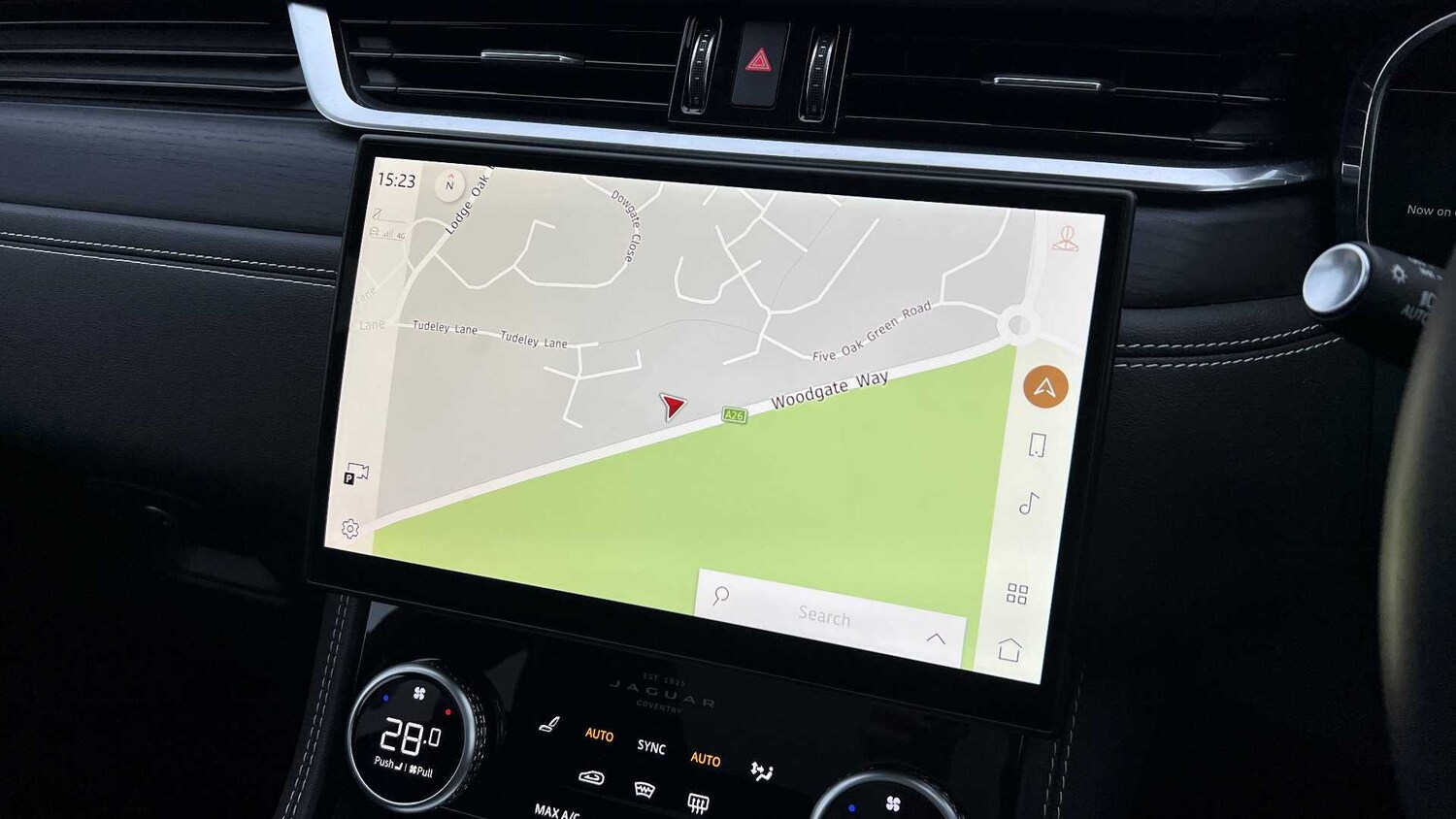 Used Jaguar F-Pace 2024 for sale - 76460441: Photo 11