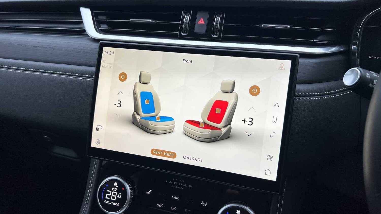 Used Jaguar F-Pace 2024 for sale - 76460441: Photo 31