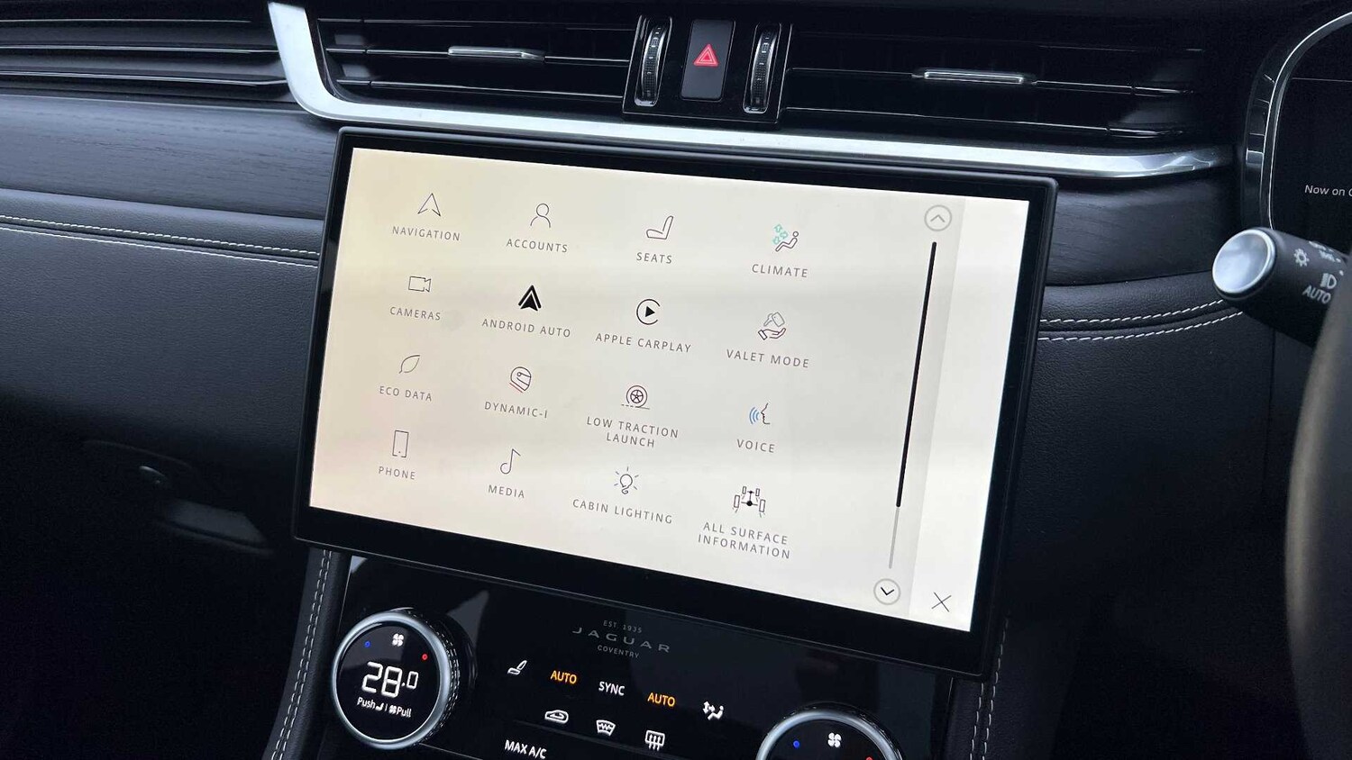 Used Jaguar F-Pace 2024 for sale - 76460441: Photo 32