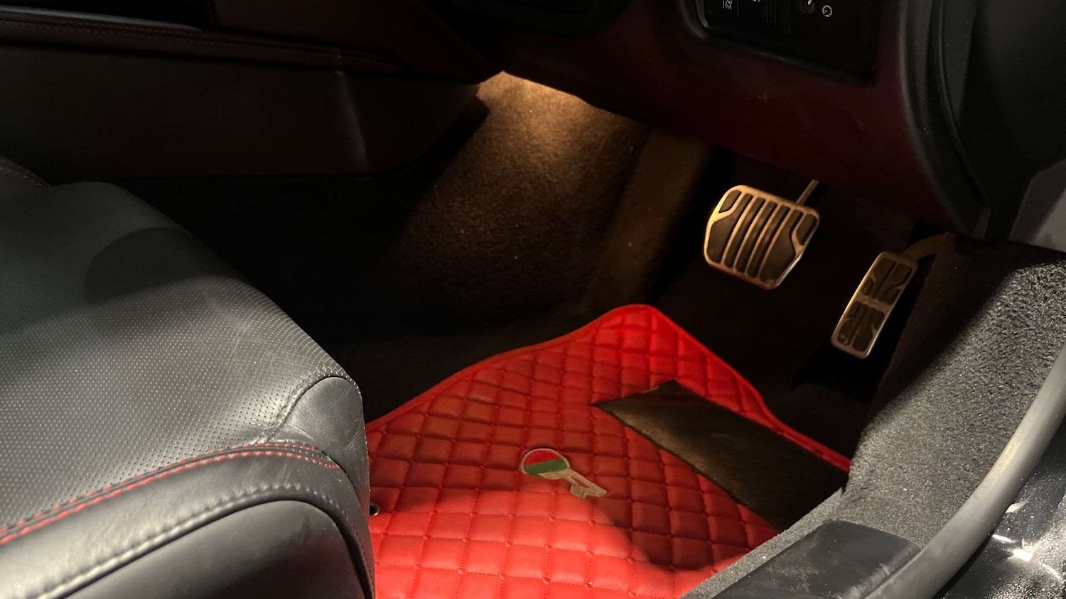 Used Jaguar F-Type 2022 for sale - 76978857: Photo 24