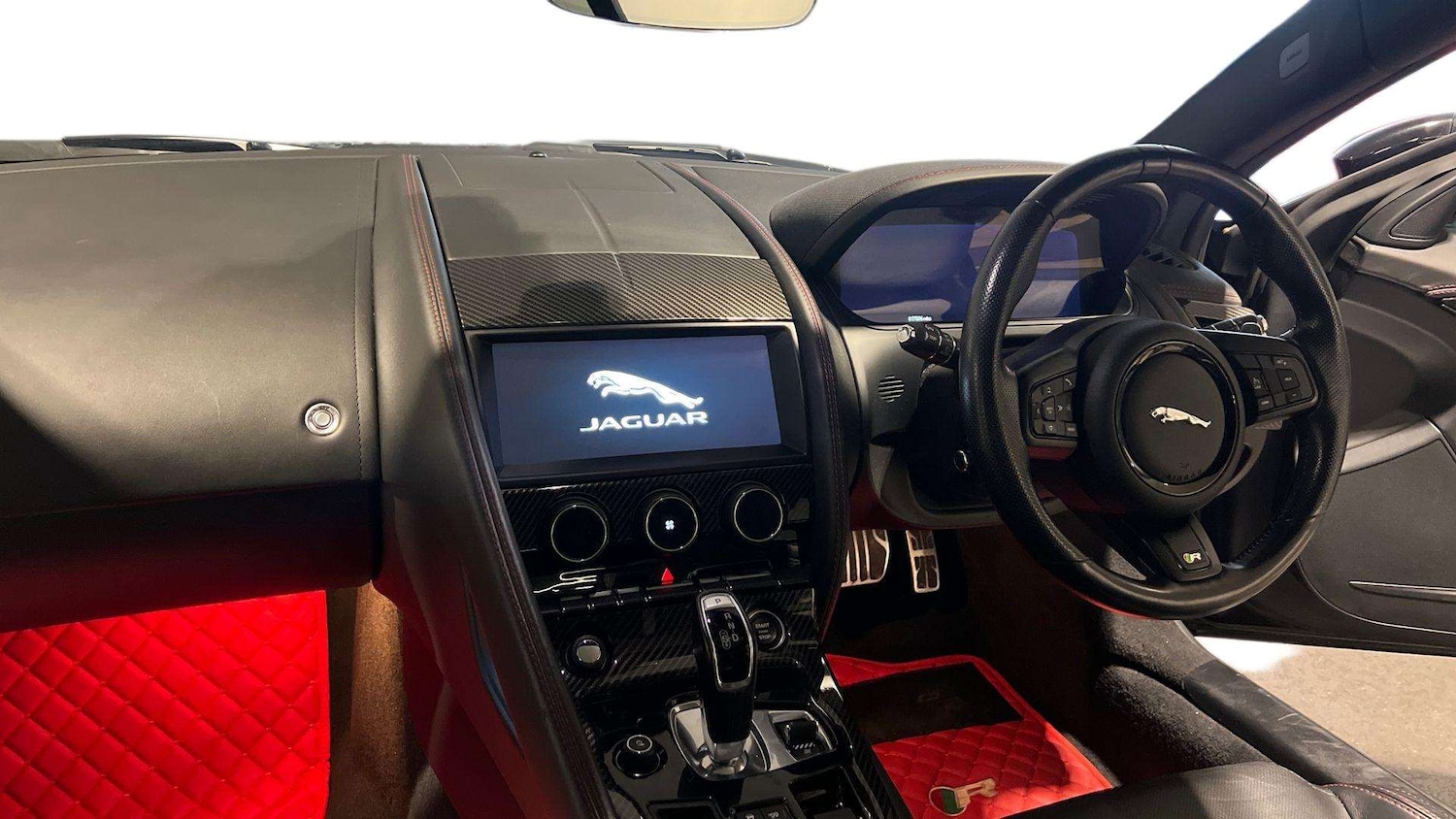 Used Jaguar F-Type 2022 for sale - 76978857: Photo 9