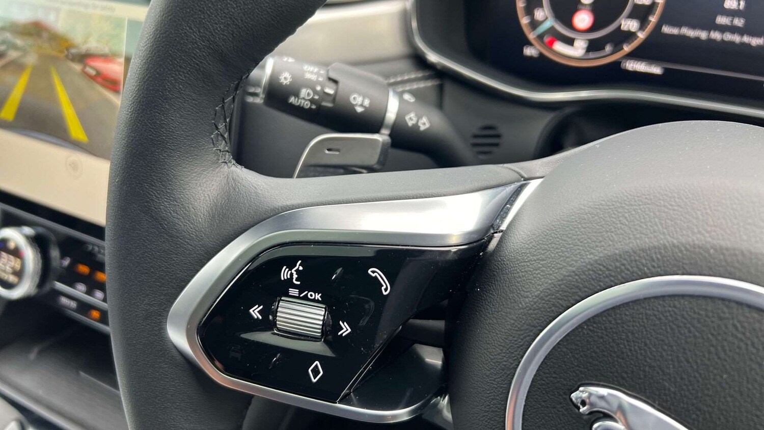 Used Jaguar F-Pace 2023 for sale - 76460326: Photo 31