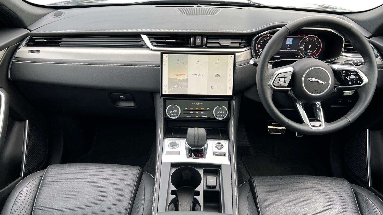 Used Jaguar F-Pace 2023 for sale - 76460326: Photo 9