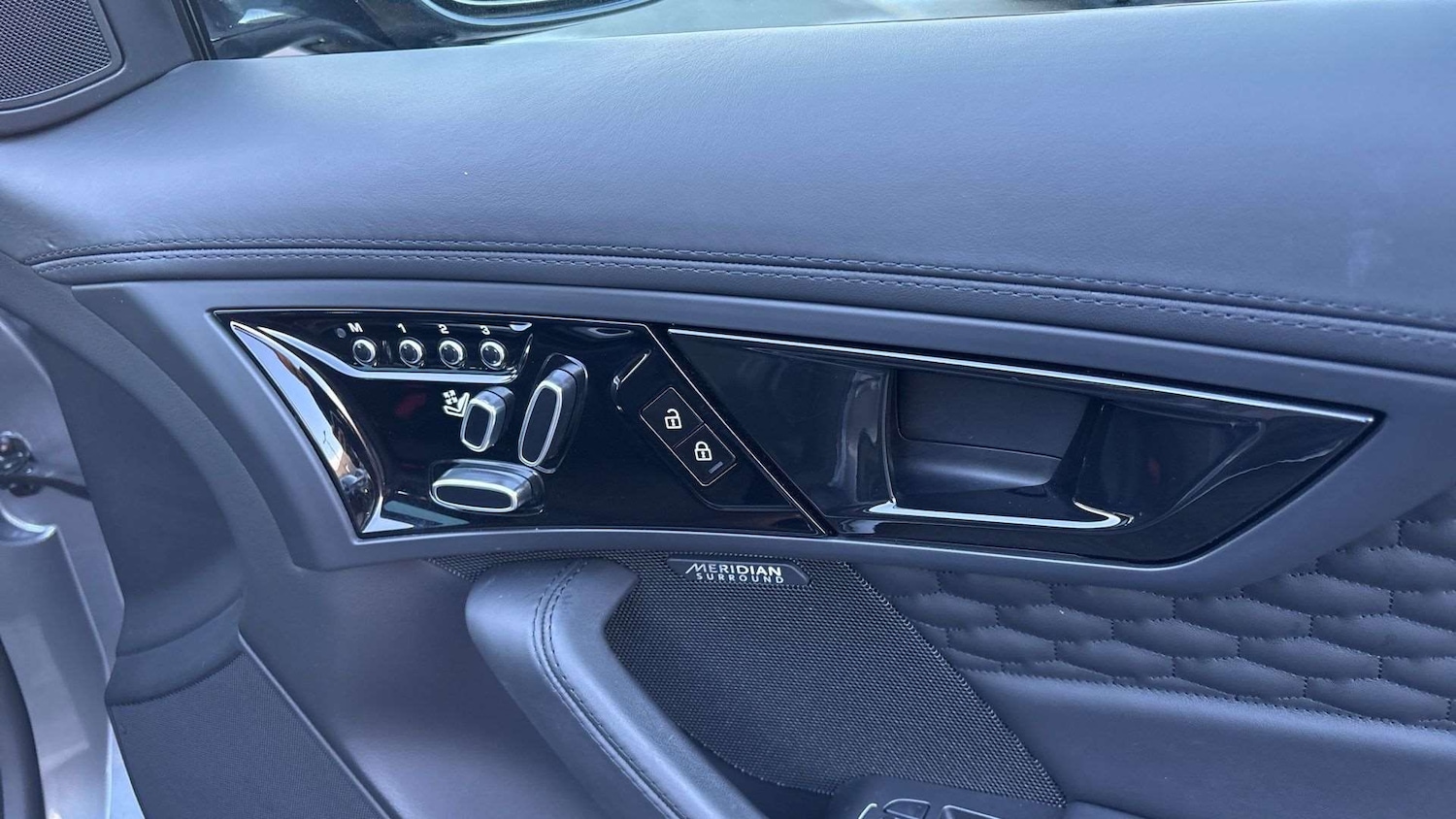 Used Jaguar F-Type 2024 for sale - 77333984: Photo 25