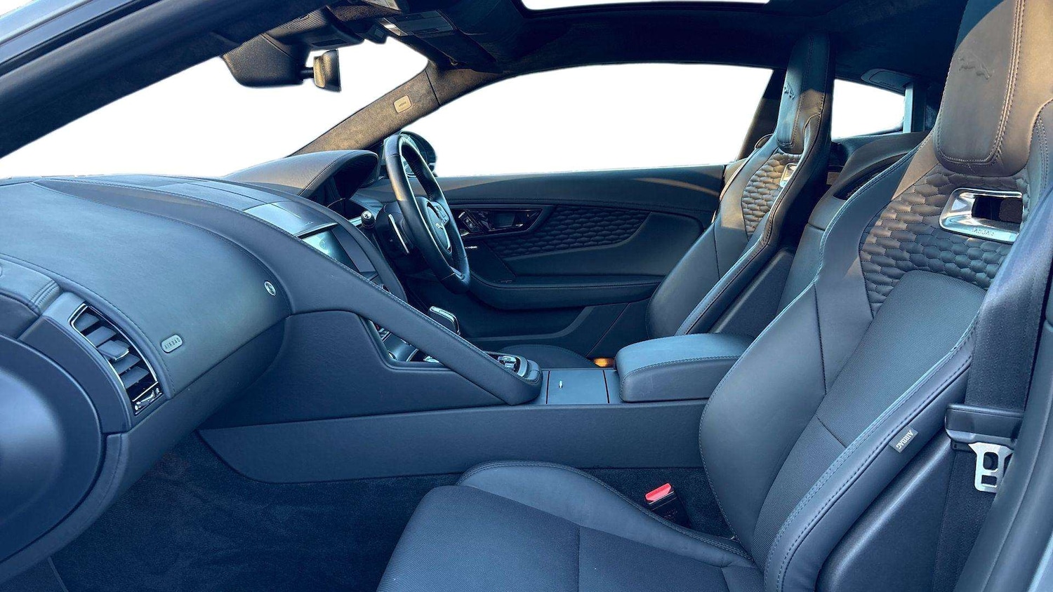 Used Jaguar F-Type 2024 for sale - 77333984: Photo 3