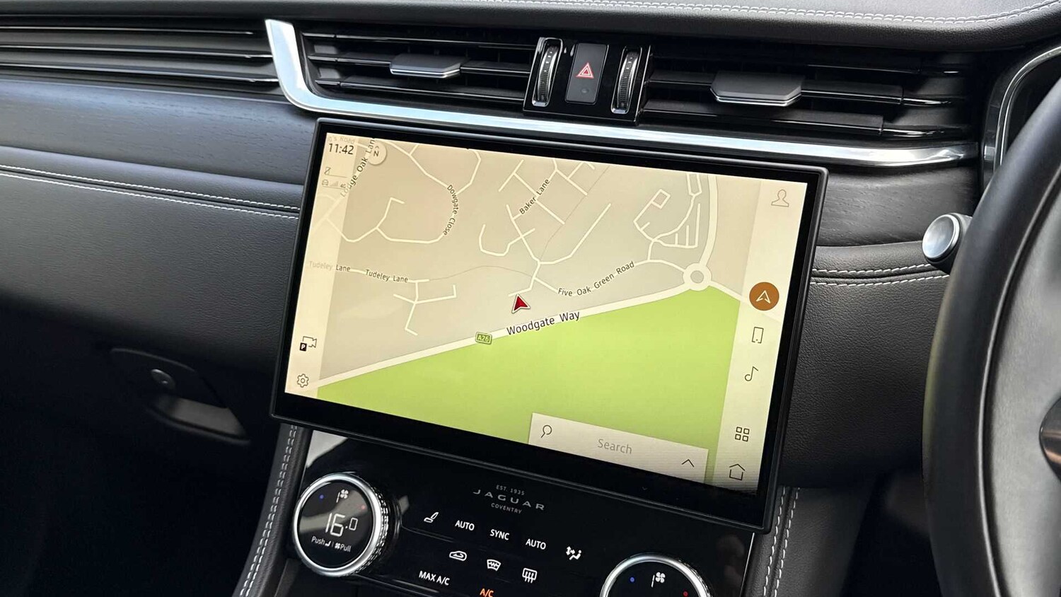 Used Jaguar F-Pace 2023 for sale - 76460357: Photo 11