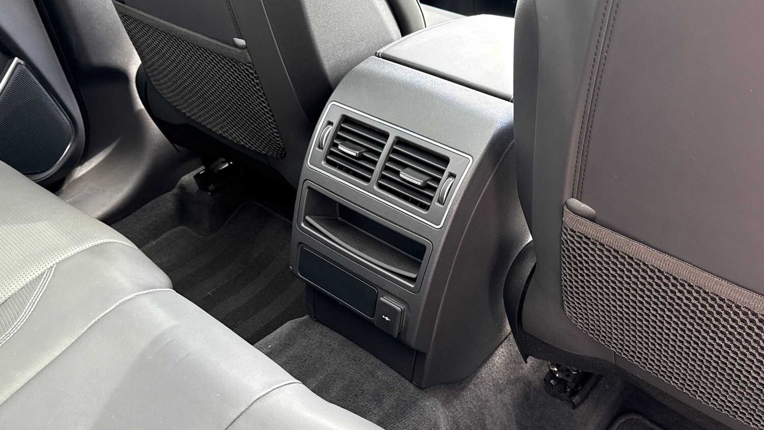 Used Jaguar F-Pace 2023 for sale - 76460357: Photo 18