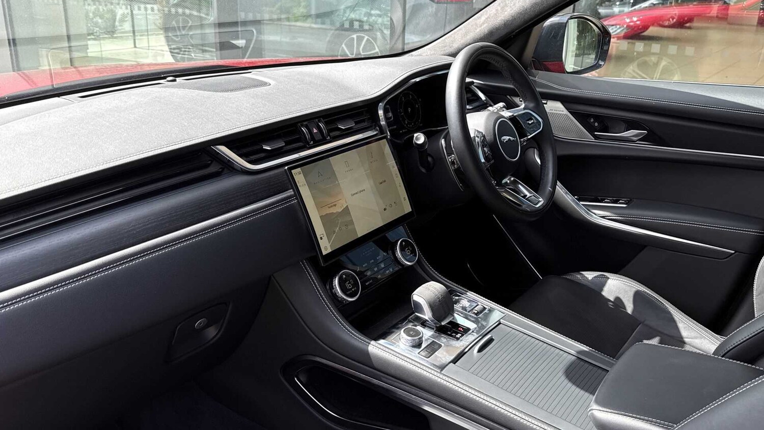 Used Jaguar F-Pace 2023 for sale - 76460357: Photo 24