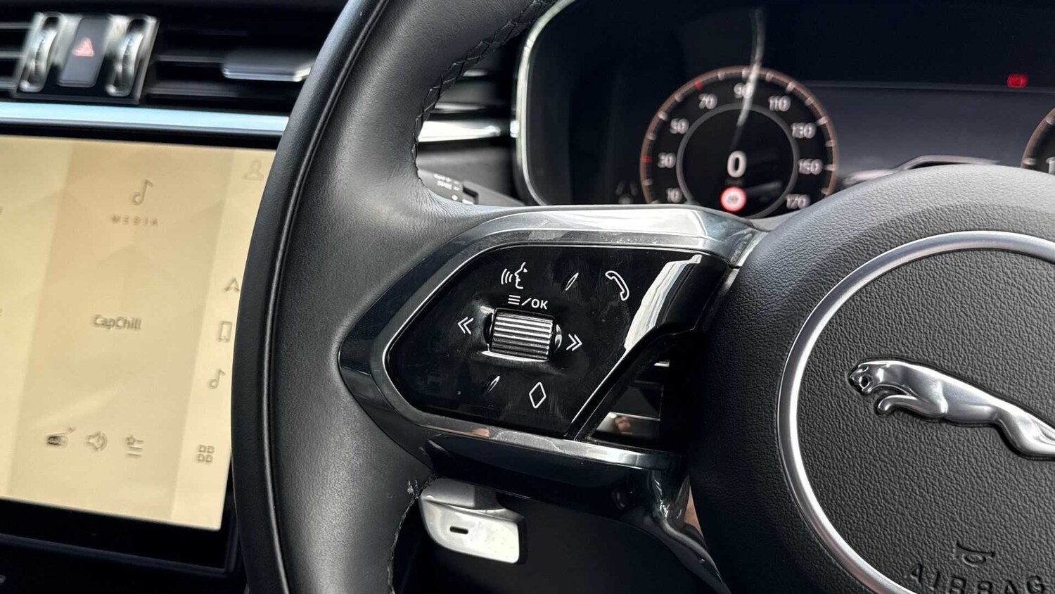 Used Jaguar F-Pace 2023 for sale - 76460357: Photo 28