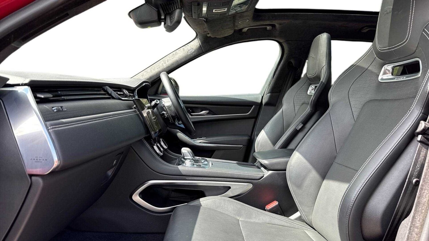 Used Jaguar F-Pace 2023 for sale - 76460357: Photo 3