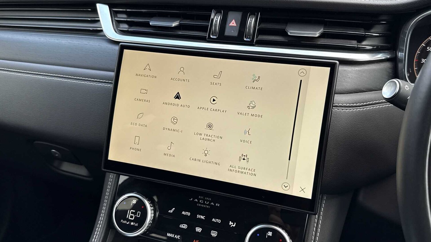 Used Jaguar F-Pace 2023 for sale - 76460357: Photo 31