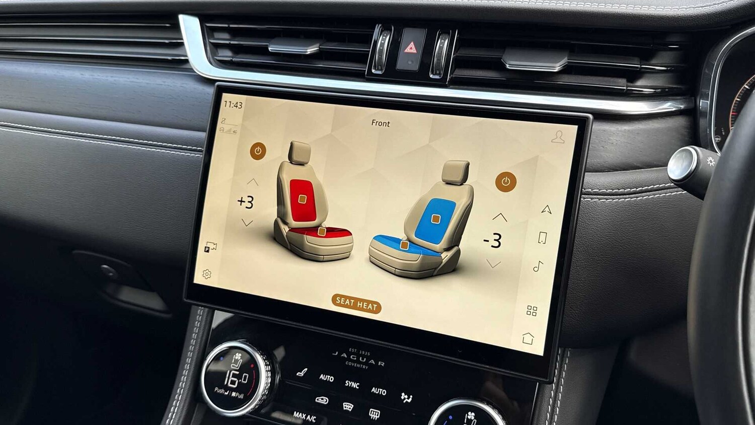 Used Jaguar F-Pace 2023 for sale - 76460357: Photo 32