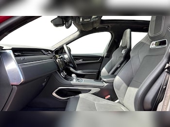 Used Jaguar F-Pace 2023 for sale - 76460357: Photo