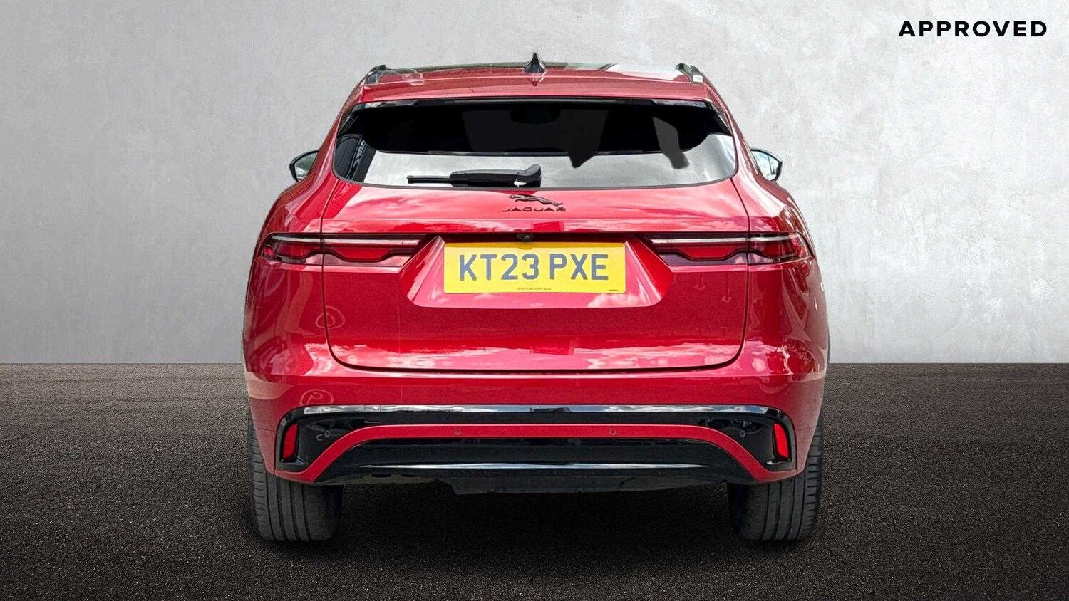 Used Jaguar F-Pace 2023 for sale - 76460357: Photo 6