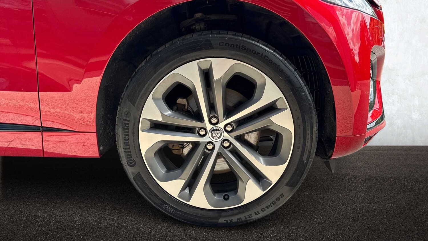 Used Jaguar F-Pace 2023 for sale - 76460357: Photo 8