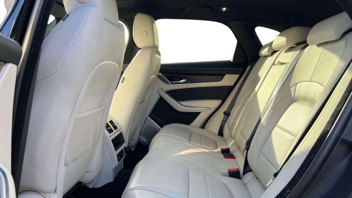 Used Jaguar F-Pace 2022 for sale - 77333786: Photo 4