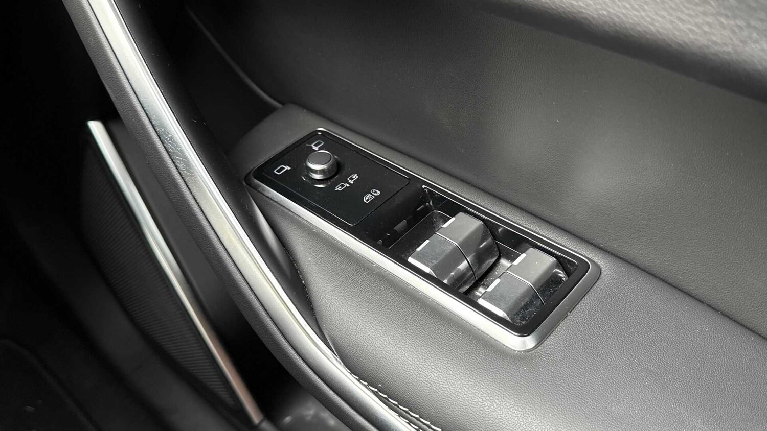 Used Jaguar F-Pace 2024 for sale - 76460162: Photo 24