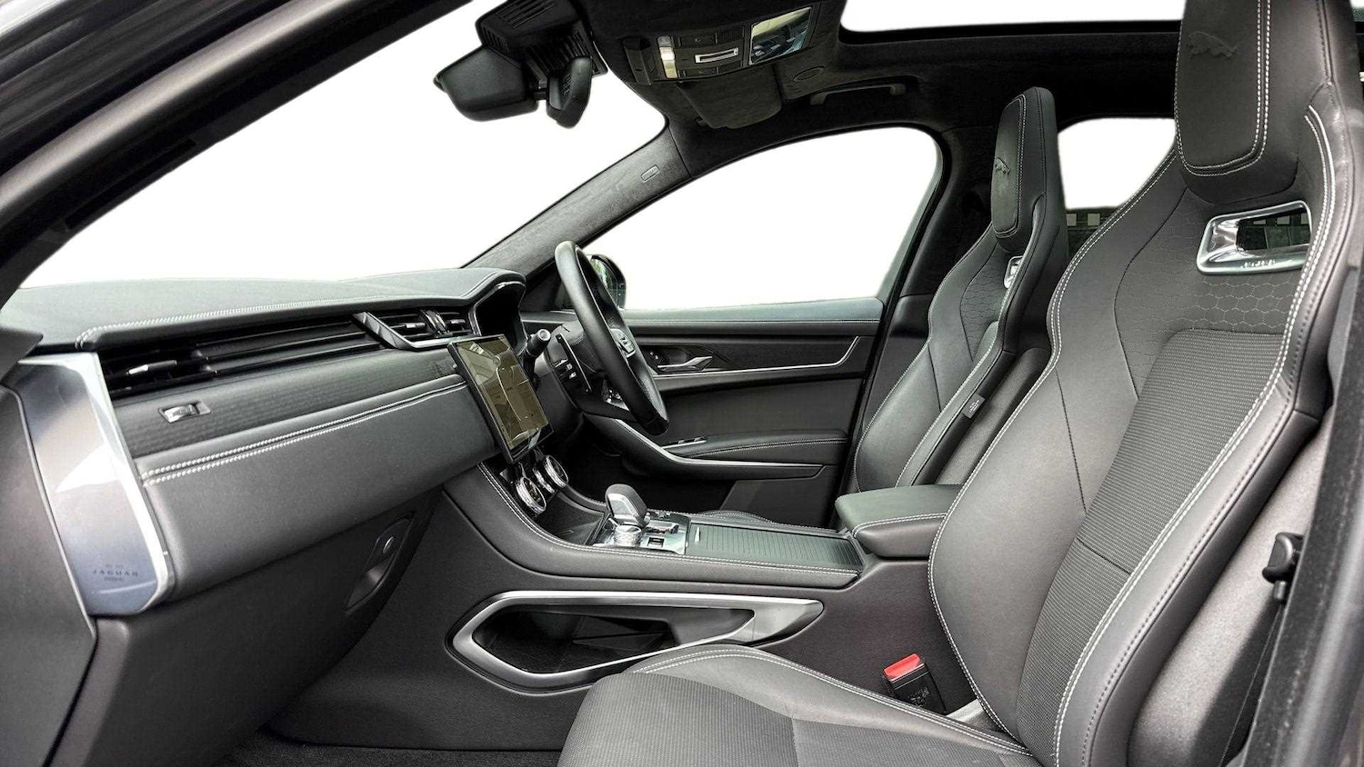 Used Jaguar F-Pace 2024 for sale - 76460162: Photo 3