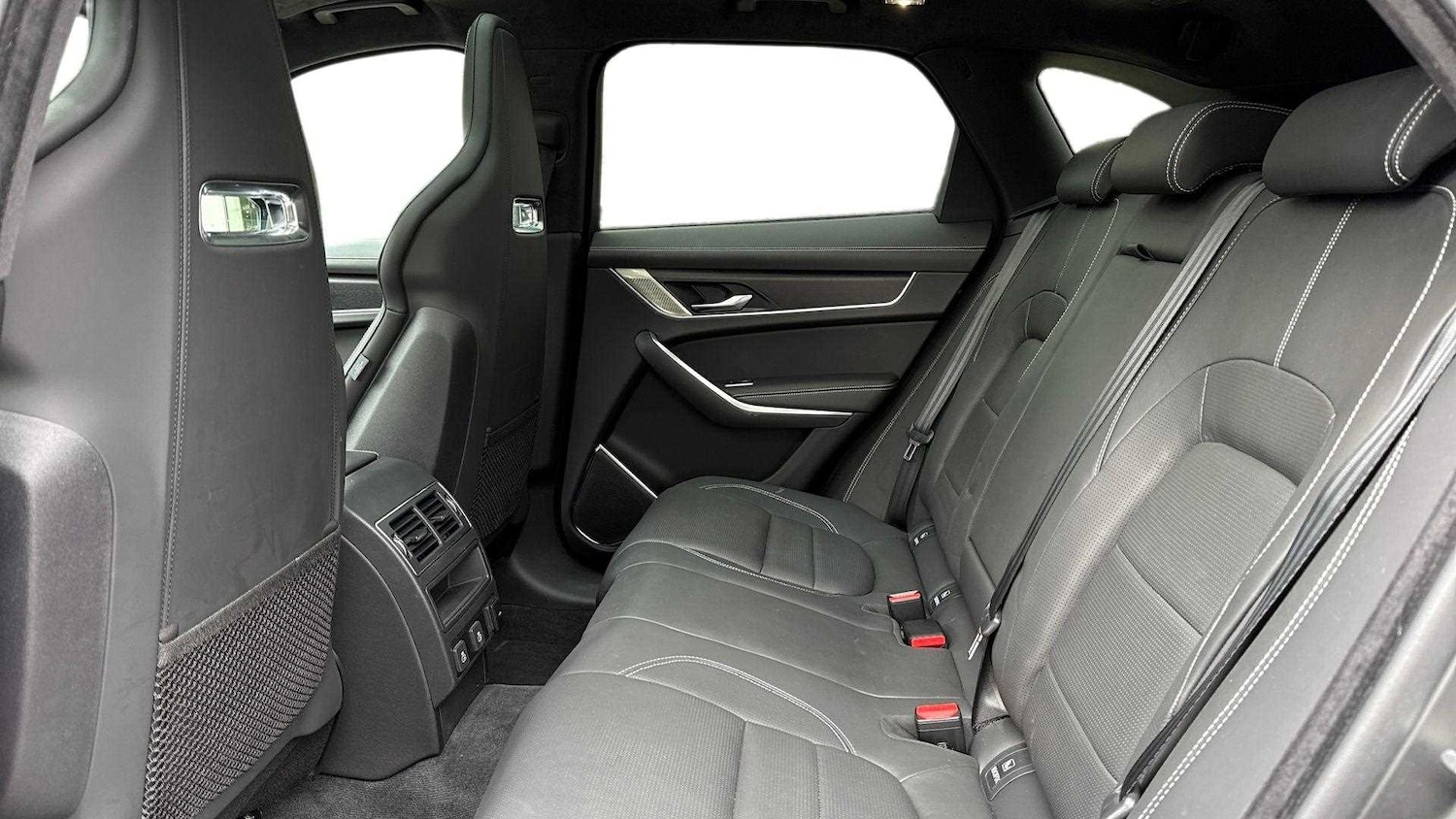 Used Jaguar F-Pace 2024 for sale - 76460162: Photo 4