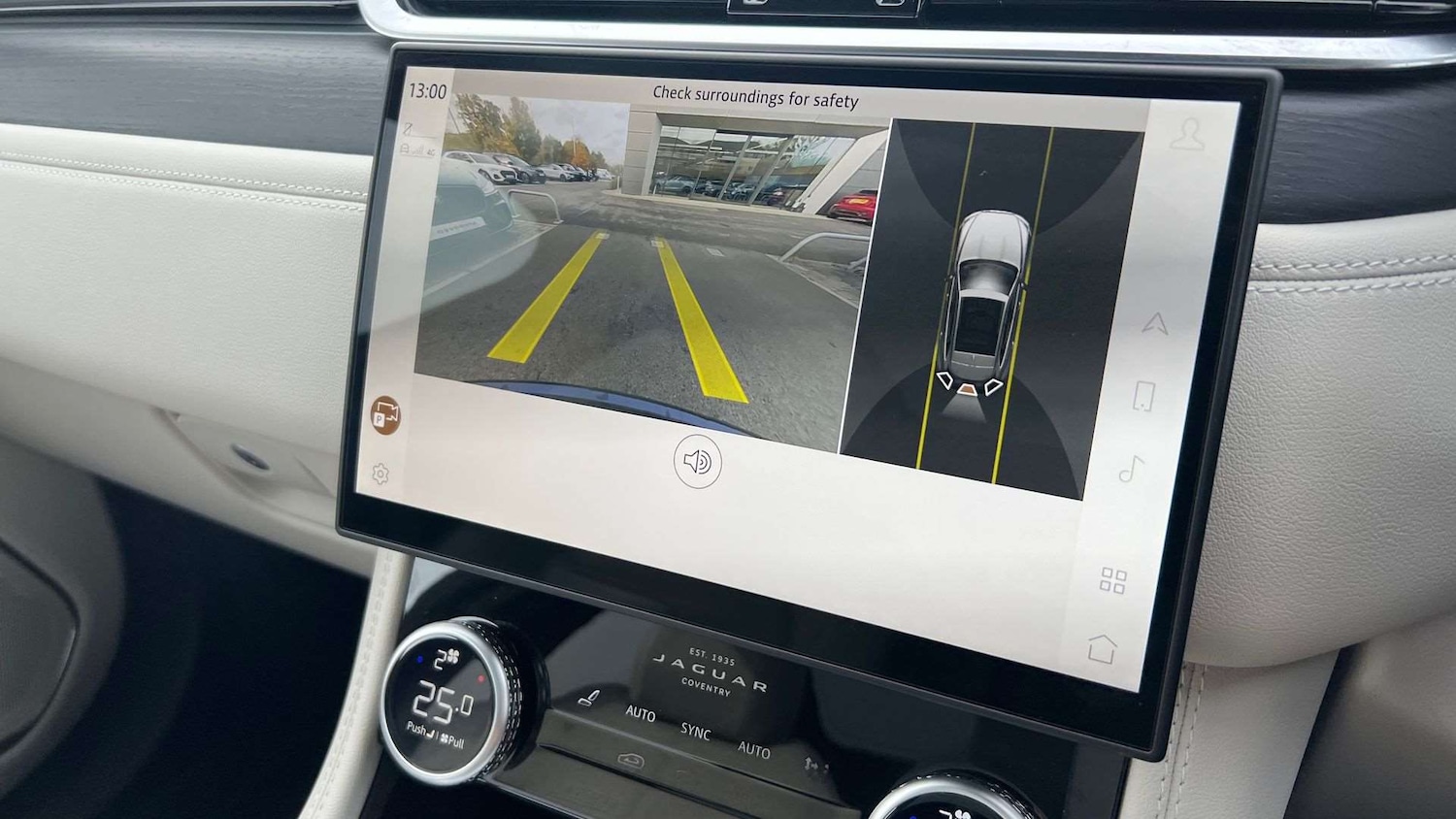 Used Jaguar F-Pace 2024 for sale - 76459942: Photo 12