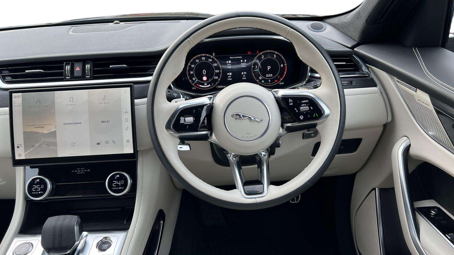 Used Jaguar F-Pace 2024 for sale - 76459942: Photo 15