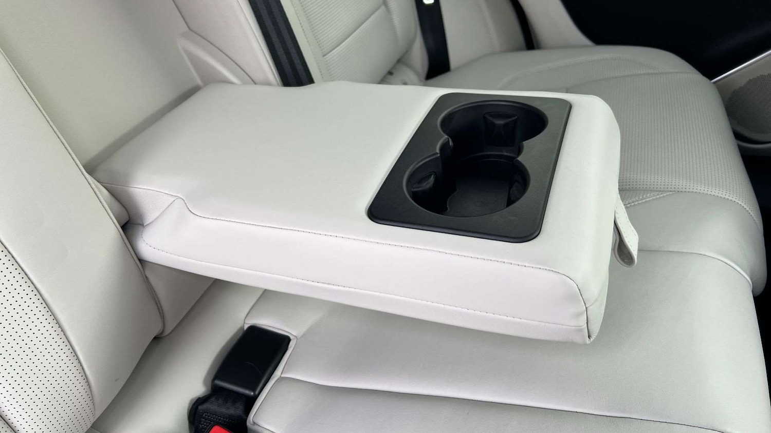 Used Jaguar F-Pace 2024 for sale - 76459942: Photo 27