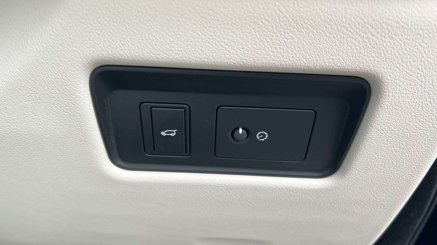 Used Jaguar F-Pace 2024 for sale - 76459942: Photo 31