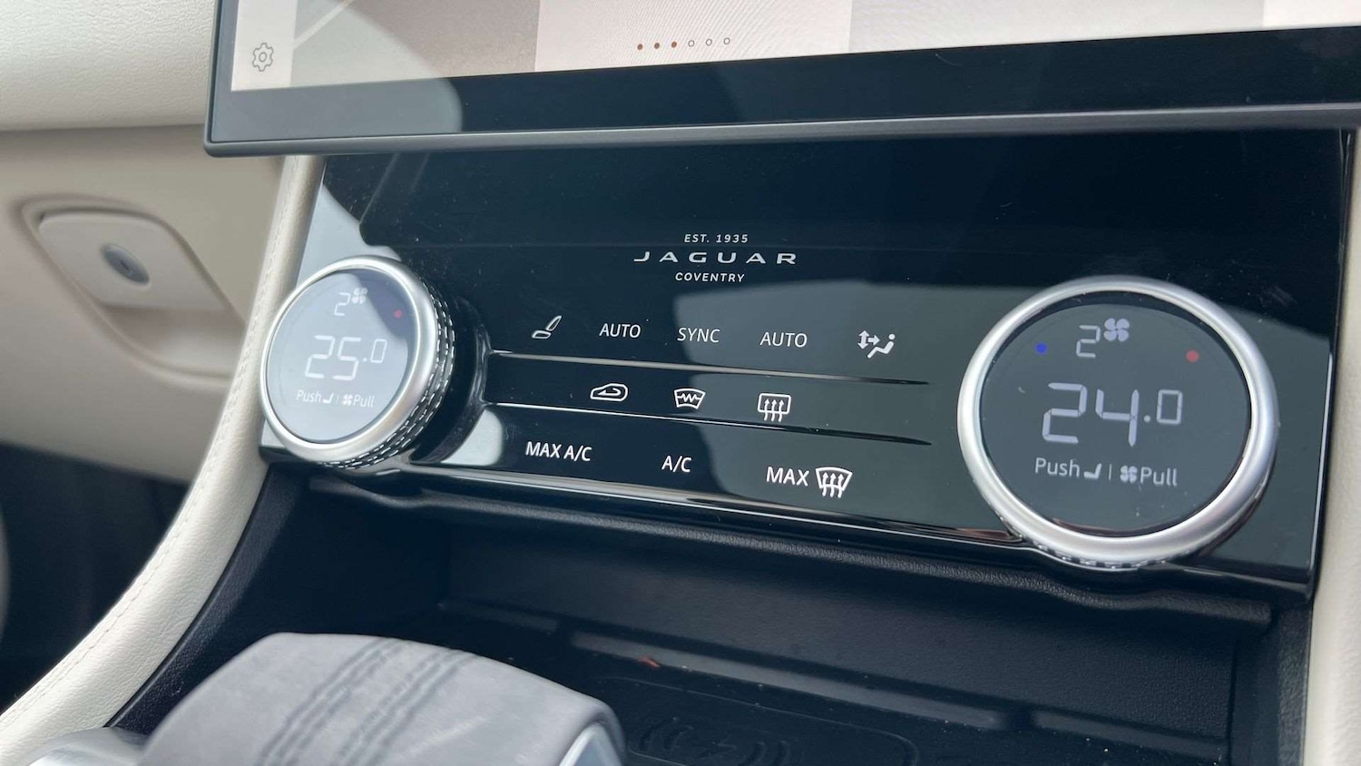 Used Jaguar F-Pace 2024 for sale - 76459942: Photo 34