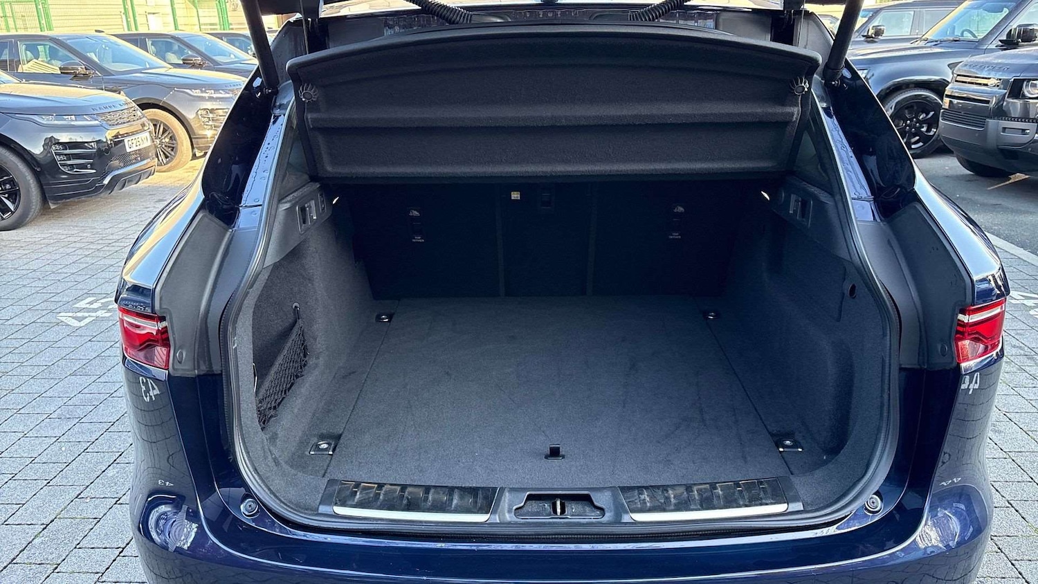 Used Jaguar F-Pace 2023 for sale - 77093383: Photo 10