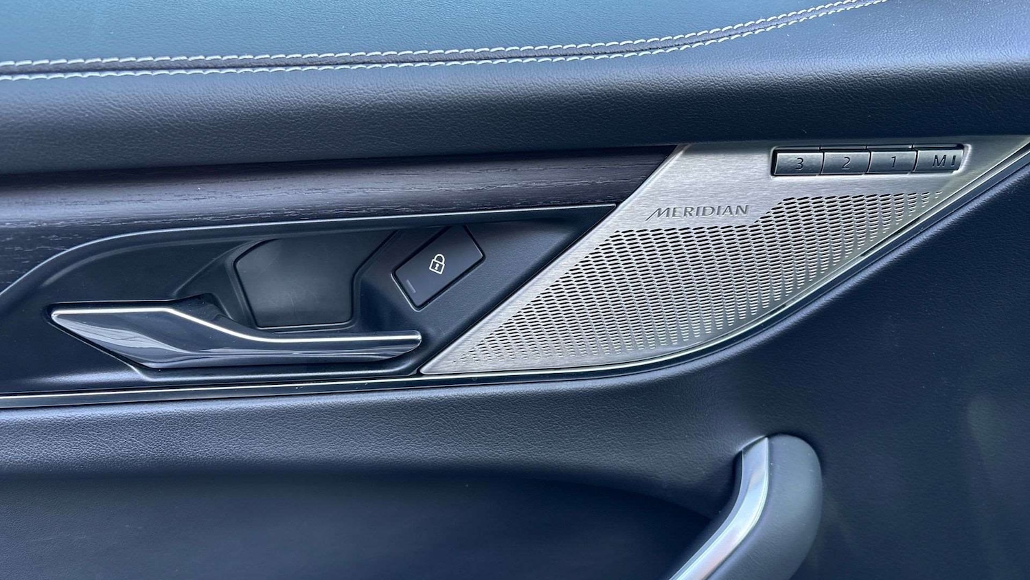 Used Jaguar F-Pace 2023 for sale - 77093383: Photo 25