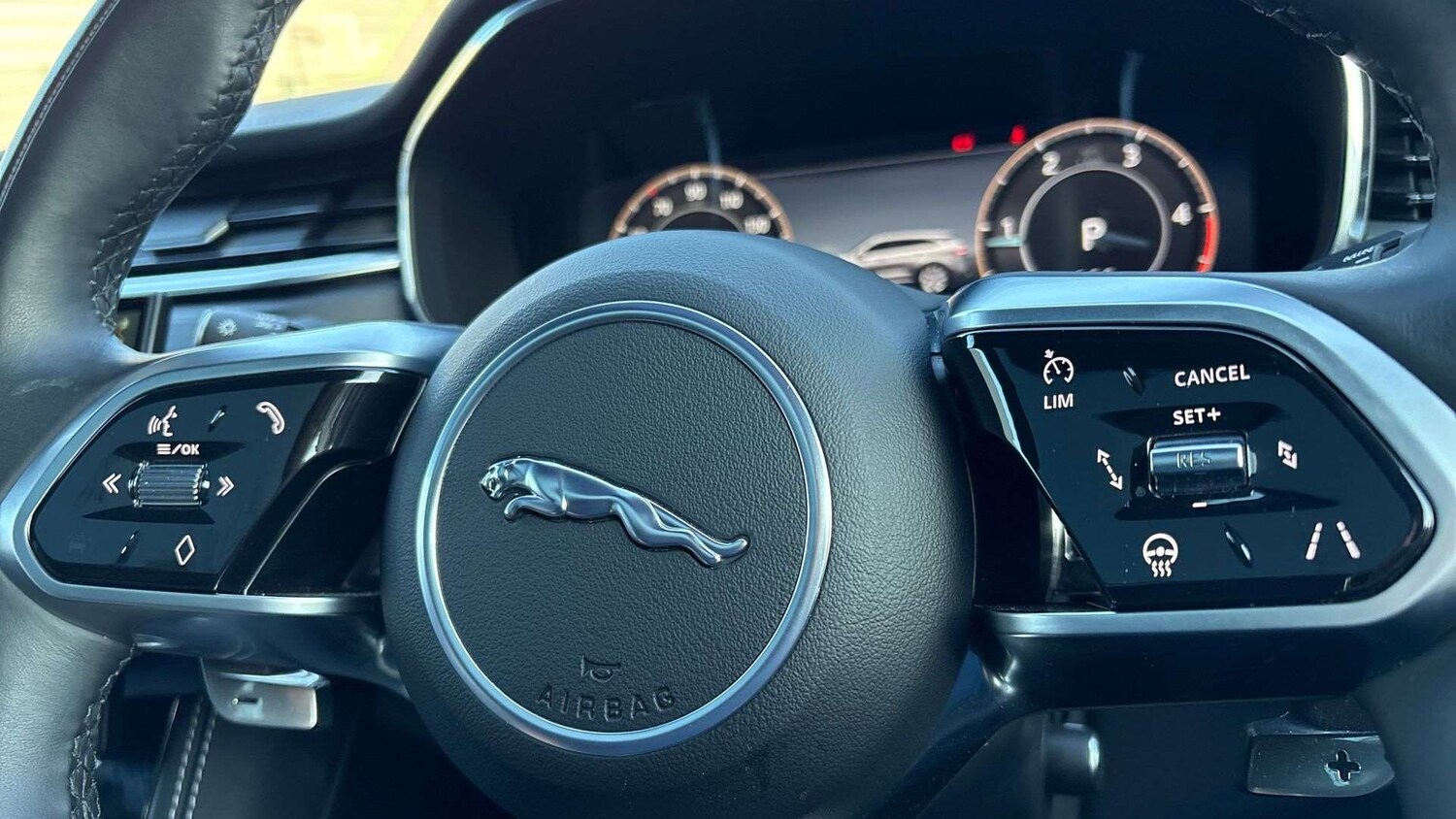 Used Jaguar F-Pace 2023 for sale - 77093383: Photo 34