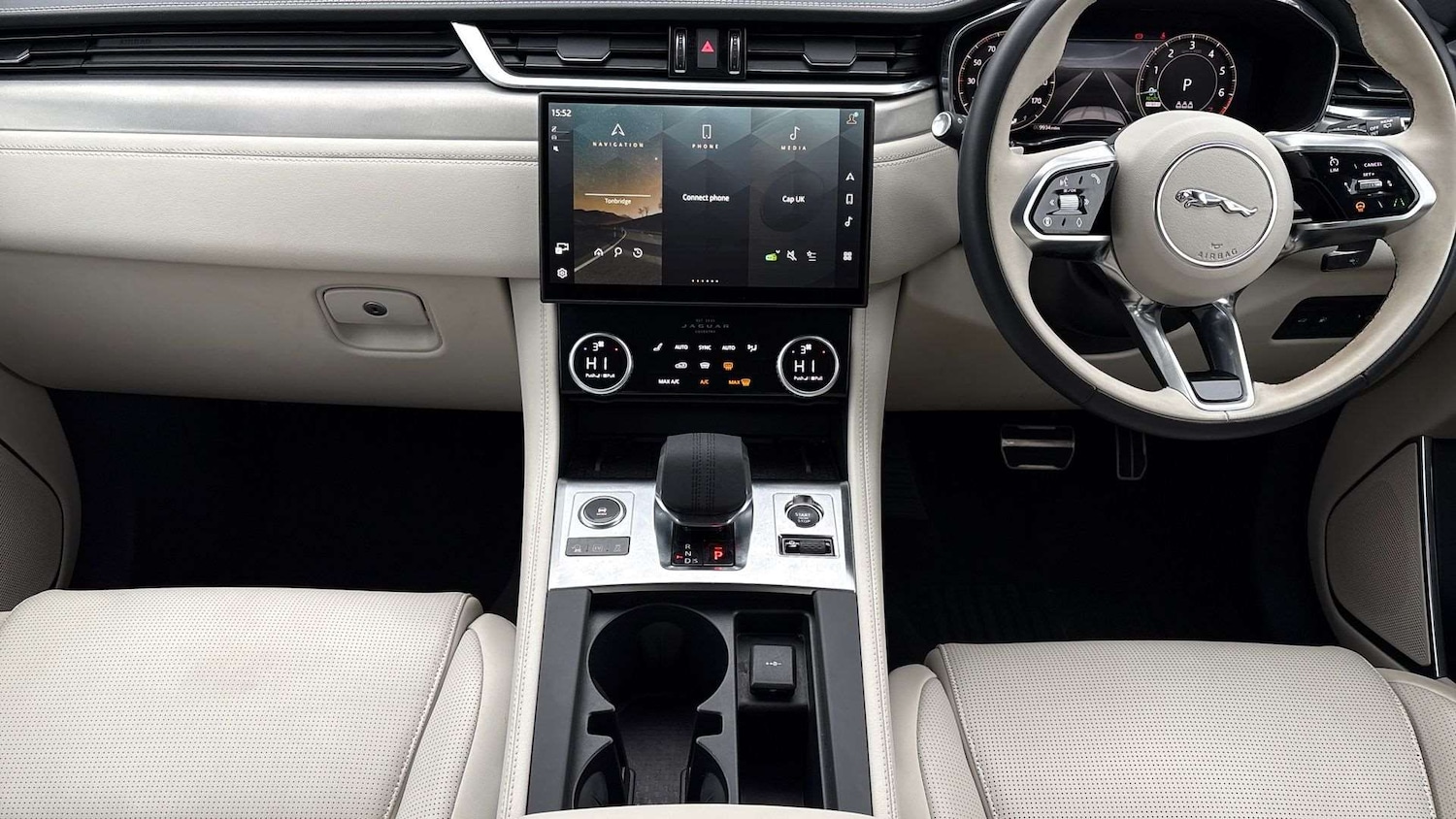 Used Jaguar F-Pace 2024 for sale - 77842292: Photo 14