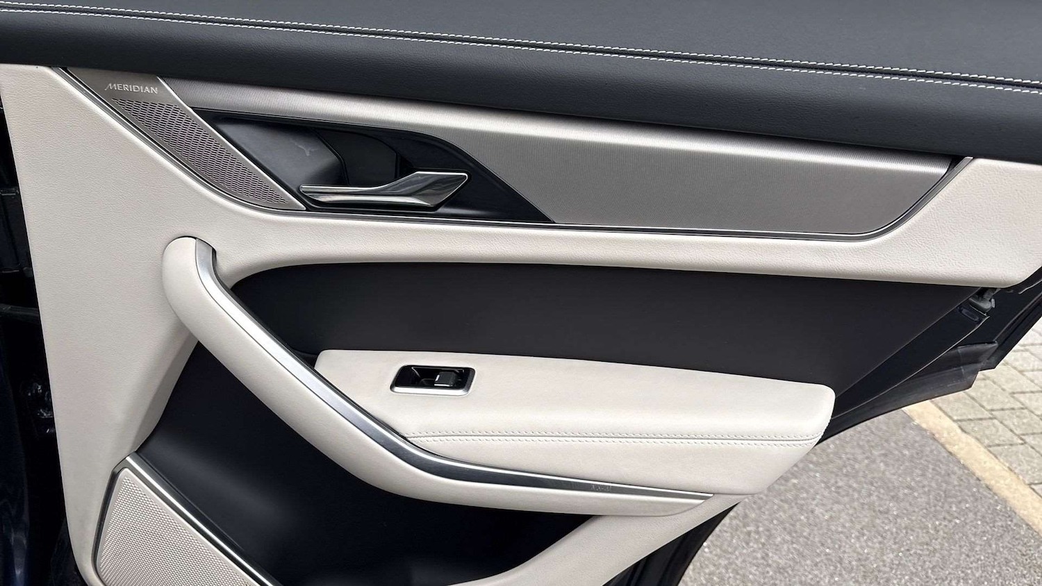 Used Jaguar F-Pace 2024 for sale - 77842292: Photo 29